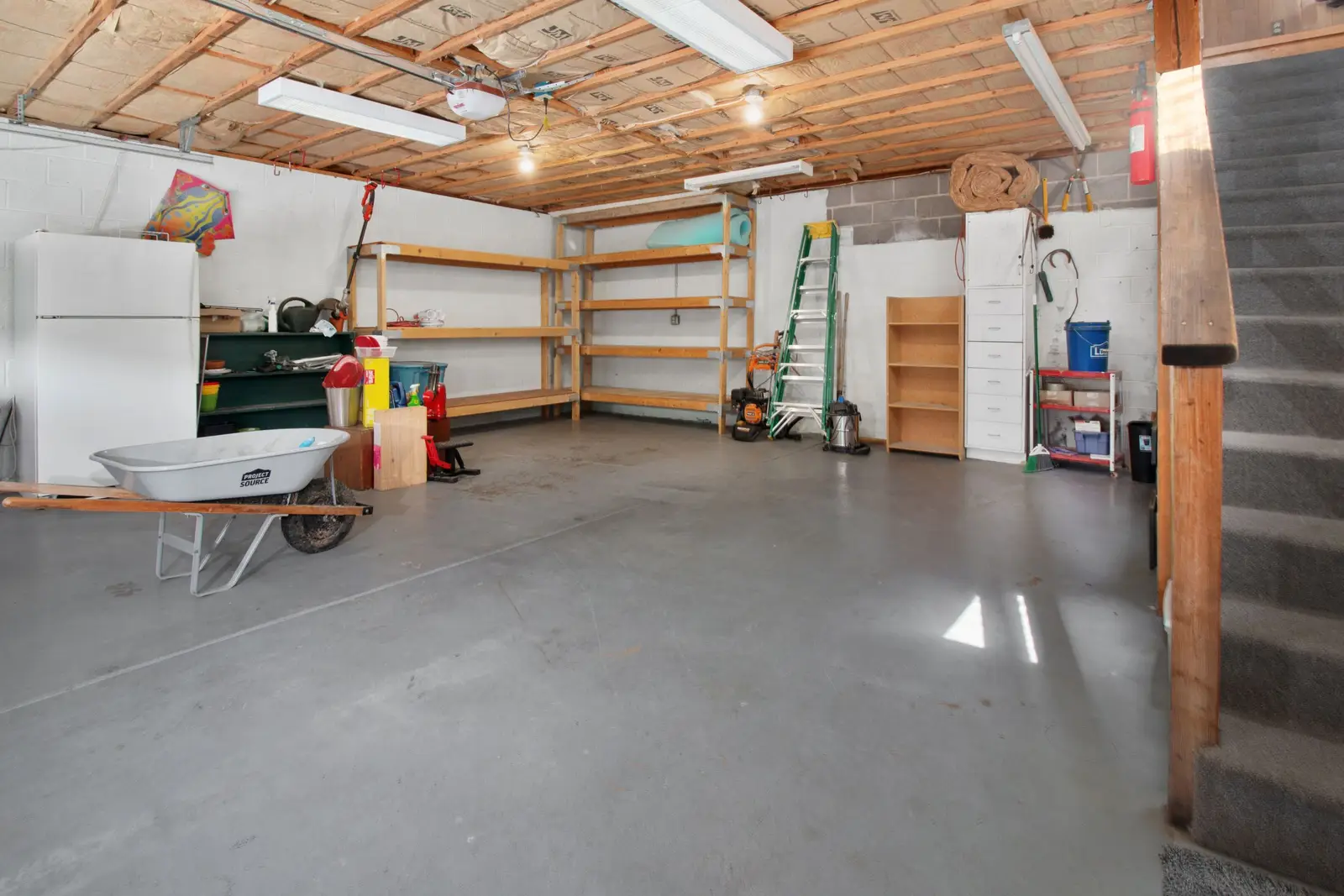 Freshly coated garage floor with a clean finish in a Cedar Hill, TX home